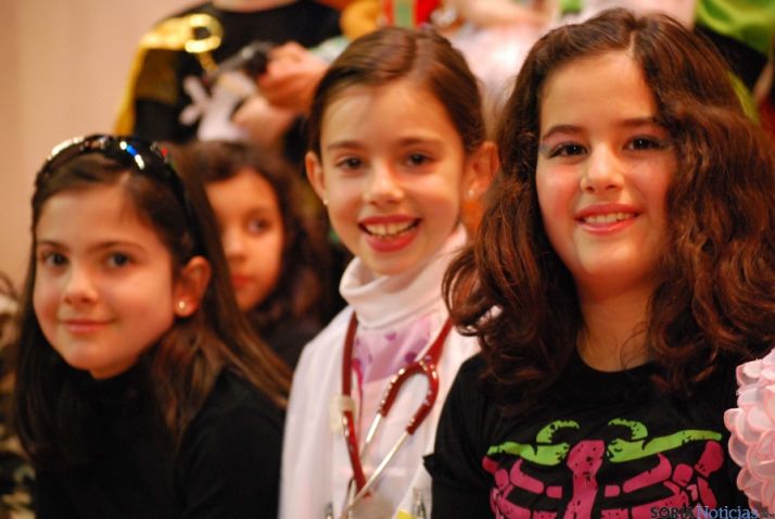 El colorido no ha faltado en el colegio. / SN