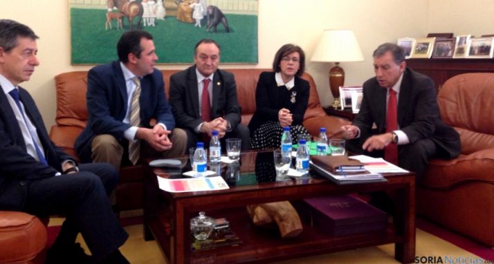 Reunión Campus, Junta y PP