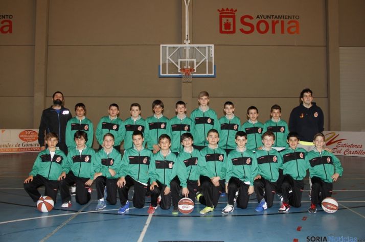 Amistosos el Fuente del Rey para aprender y disfrutar del baloncesto