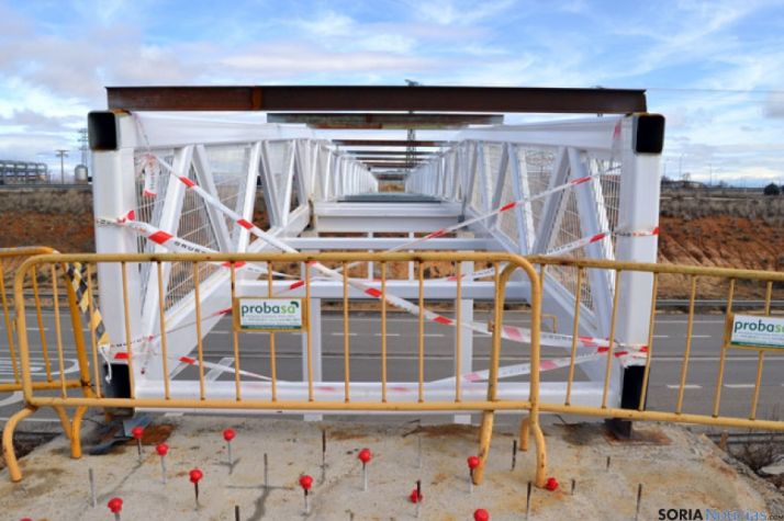 Aspecto de la pasarela, por encima de la N-234