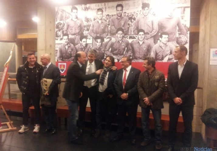 Foto familia y segunda mesa redonda