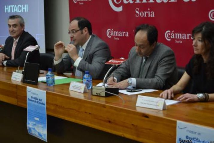 Presentación Máster en Comercio en la Cámara