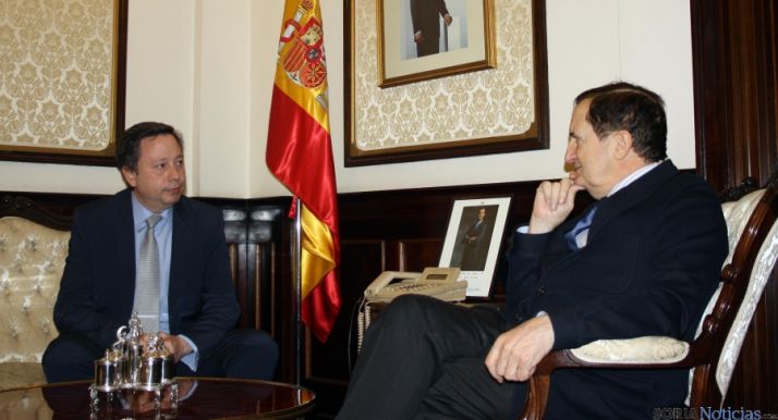 Lucas, (dcha.) y Sainz, en el Senado. 