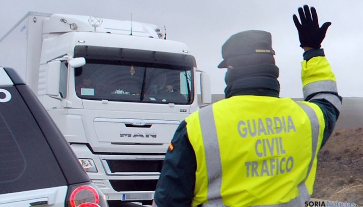 Un agente de Tráfico en Soria. / SN