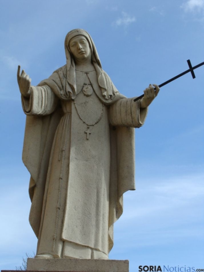 Estatua de Sor María de Jesús