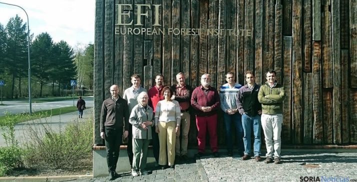  Los investigadores, en el Instituto Forestal Europeo (EFI) en Joensuu (Finlandia).