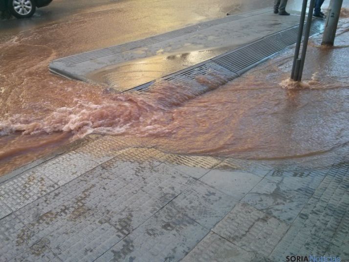 El caudal era abundante tras el siniestro. / SN