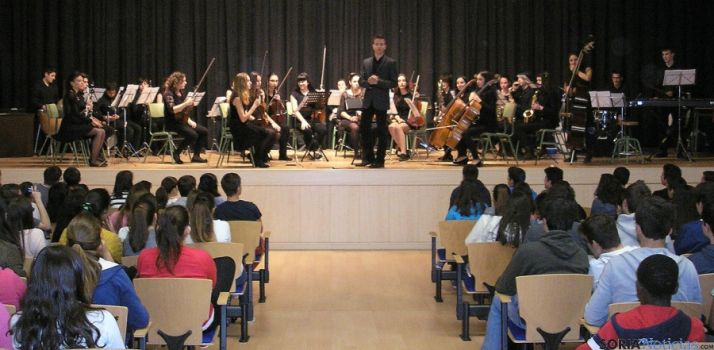 La orquesta sinfónica, en el instituto soriano.