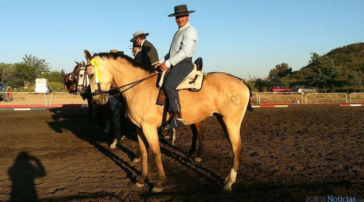 El jinete con su caballo Maná.