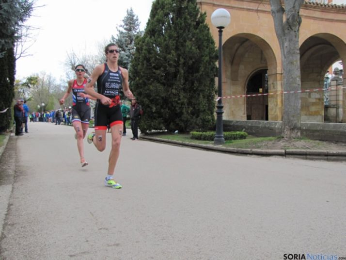 Sonia Bejarano y Claudia Luna