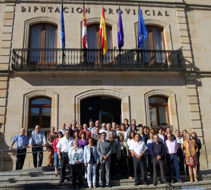 El grupo de empleados con Pardo. / Dip.