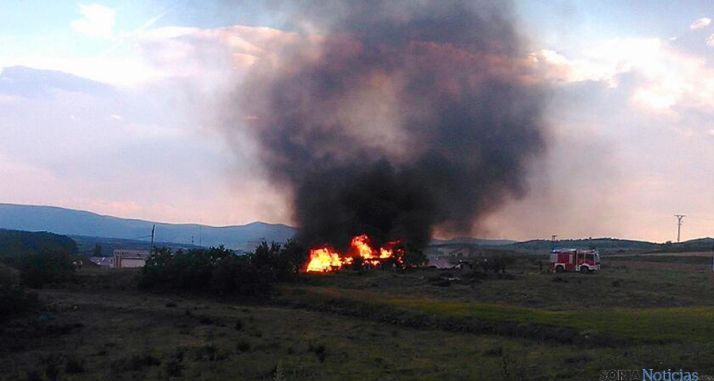 Las llaman han provocado una gran humareda. / SN
