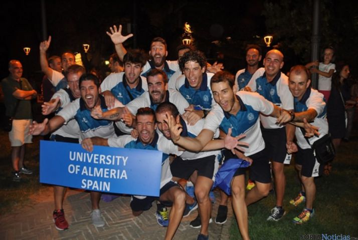 Los jugadores celebrando el título