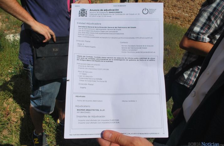 El documento, mostrado por el alcalde. / SN