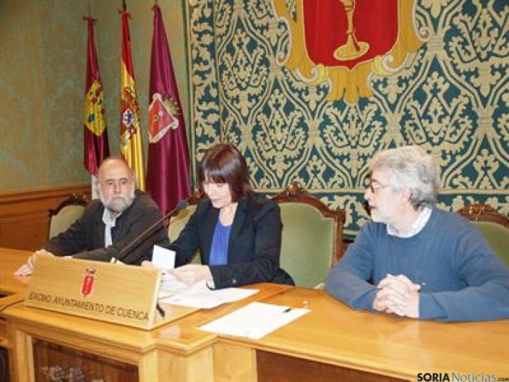 El ganador en otra entrega de premios en Cuenca. 