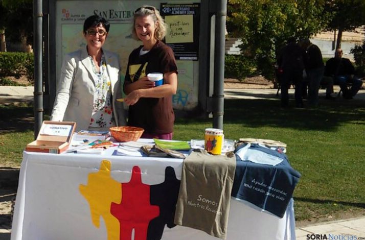 Mesa informativa en San Esteban./Dip.