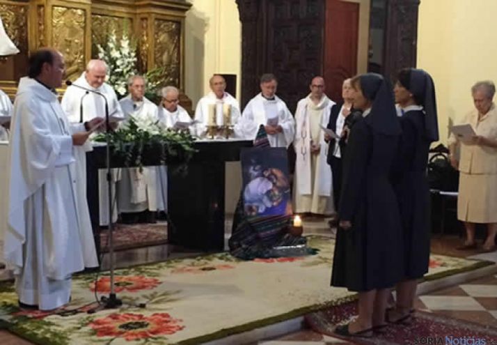 Las sorianas jurando sus votos perpetuos