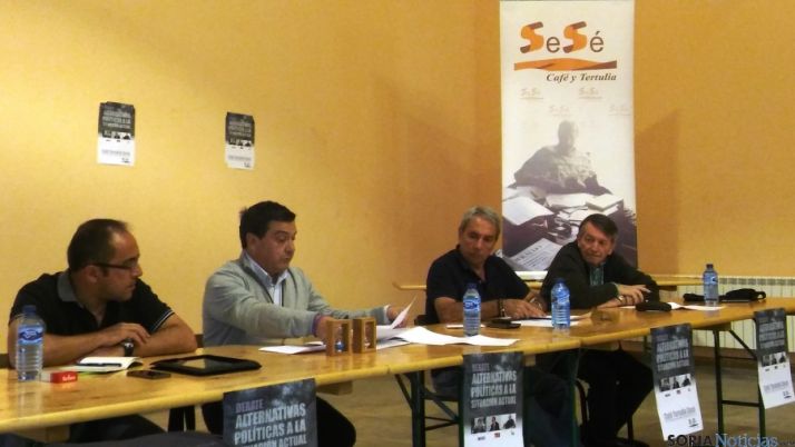 Debate sobre alternativas políicas en Narros