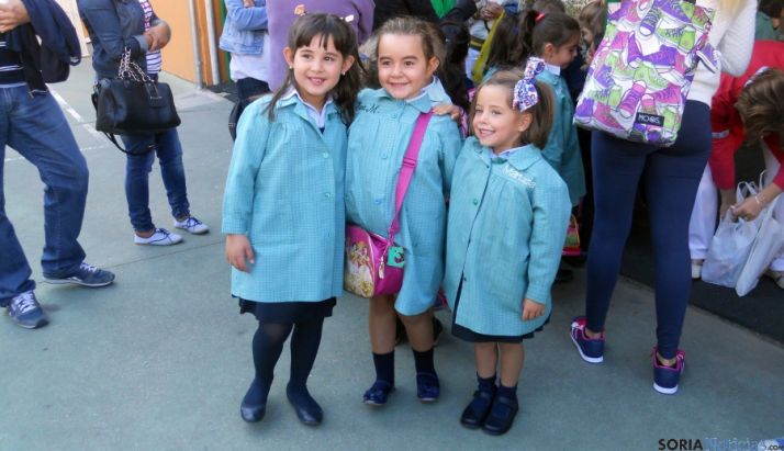 Niñas este miércoles en un colegio concertado de Soria. / SN