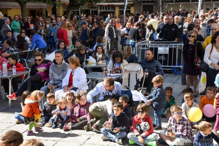 Viaje musical de ida y vuelta con el grupo Menaya Folk