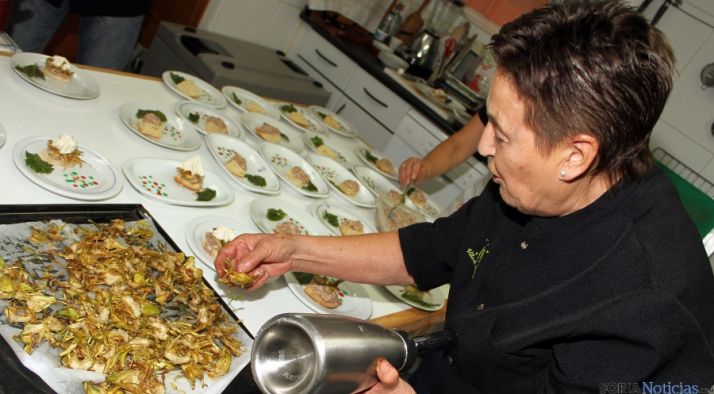 Julia Medrano preparando su Espuma de Inviero.