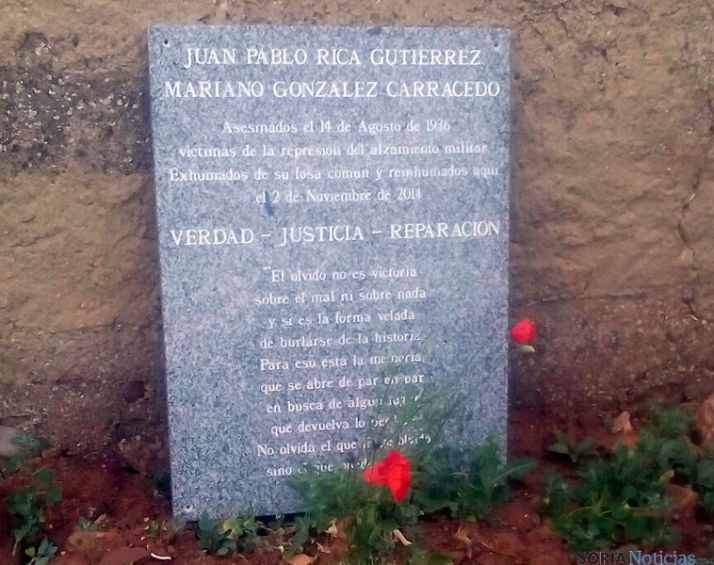 La lápida hurtada y repuesta./ASRD