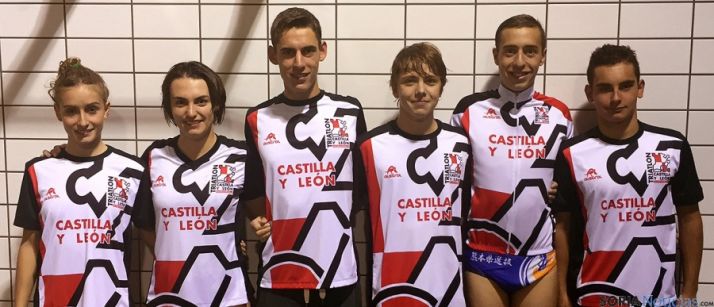 Los seleccionados regionales de triatlón.