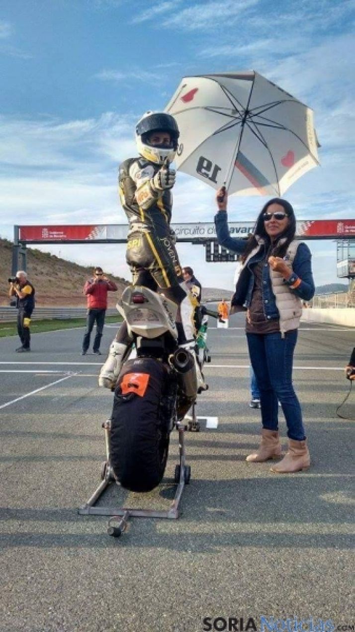 La corredora en el circuito de Navarra.