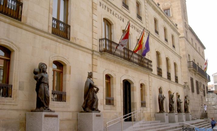 Entrada al Palacio Provincial, sede de la Diputación. / SN