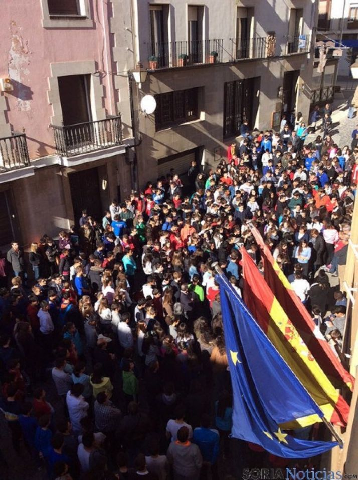 Estudiantes del IES Machado al mediodía./IES Machado