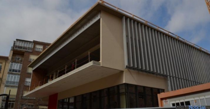 Obras en el mercado de abastos.