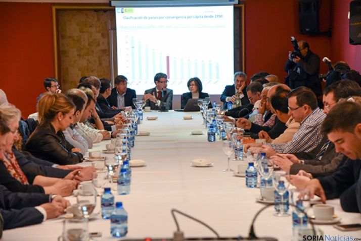 Nadal apunta que la falta de competitividad ha provocado las dos crisis económicas en España