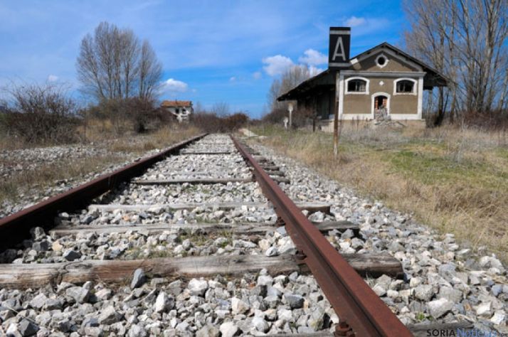 La vía ferroviaria clausurada será transformada en via verde.