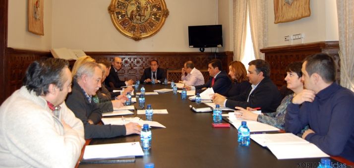 El consejo reunido este lunes en el Palacio Provincial. / Dip.