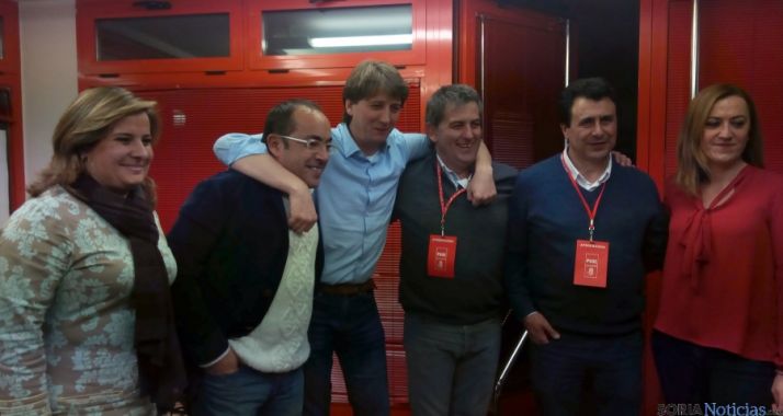 Los dirigentes del PSOE soriano tras los resultados del 20-D. / SN