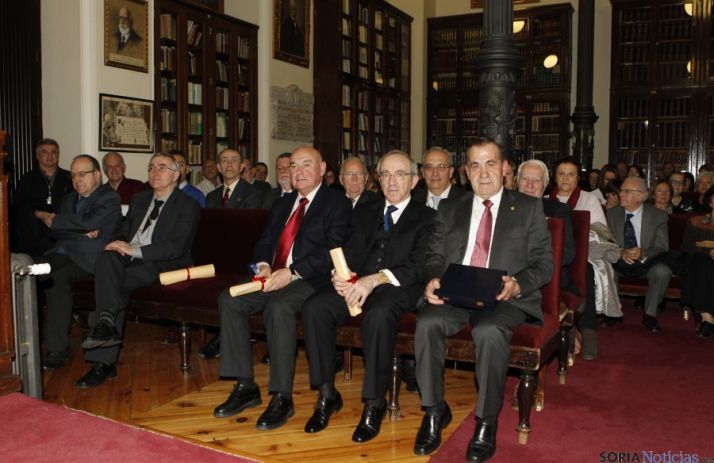 Imagen de la entrega de la apertura de este curso médico zaragozano