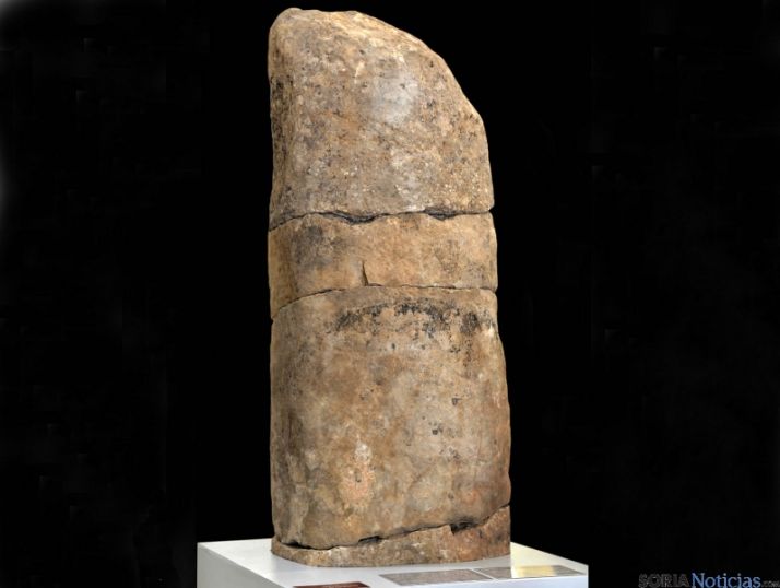 El menhir de La Mina. / Jta.