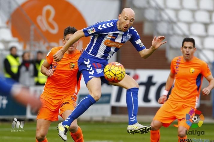 Toquero, delantero del Alavés.