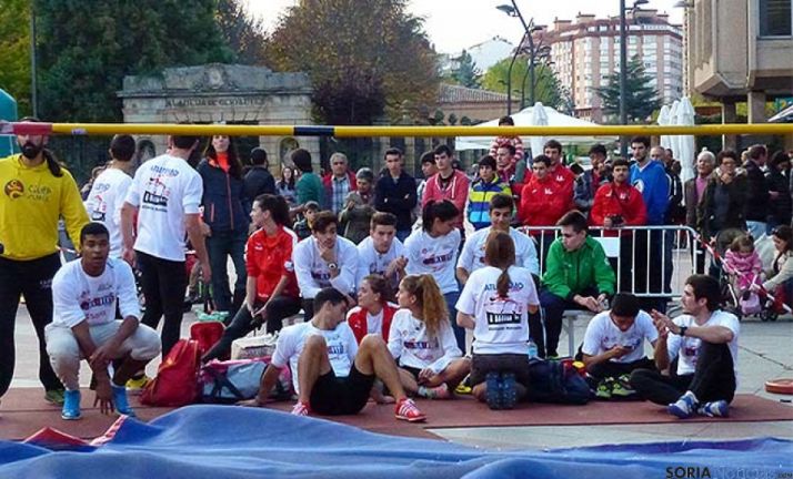Exhibición de salto de altura en Soria.