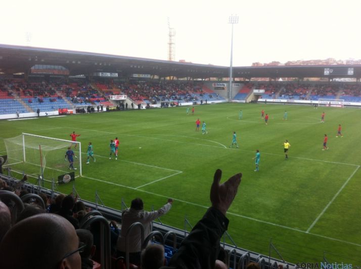 Los Pajaritos no se llenaban desde el último ascenso del Numancia a Primera.