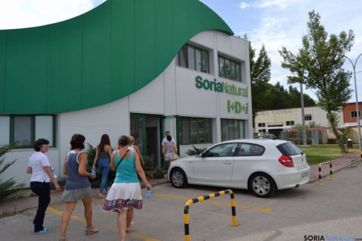 Visita a los laboratorios de Soria Natural.