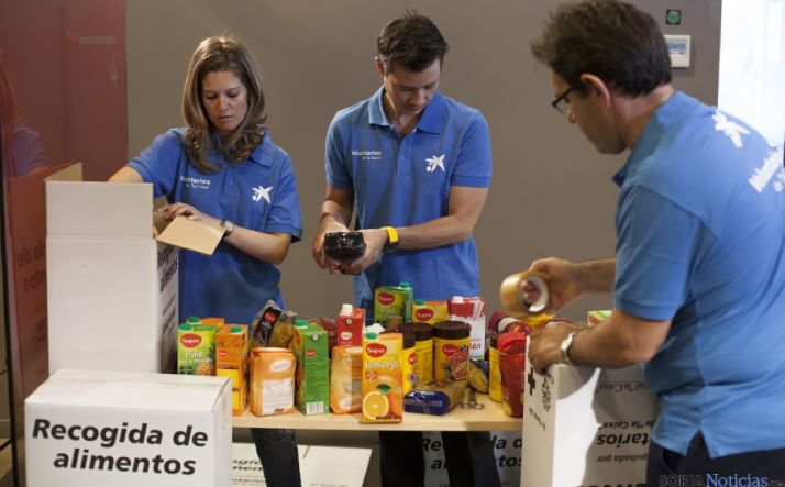 Voluntarios de la entidad en una de sus labores.