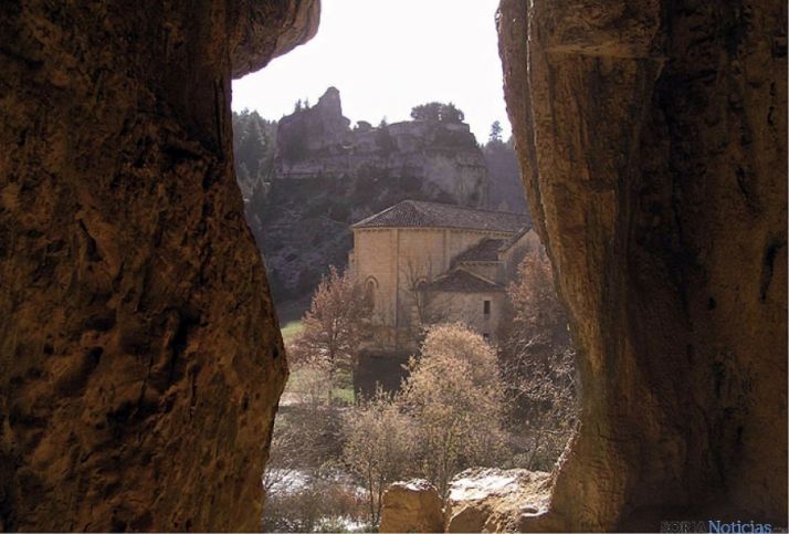 Una de las tres postales emitidas.