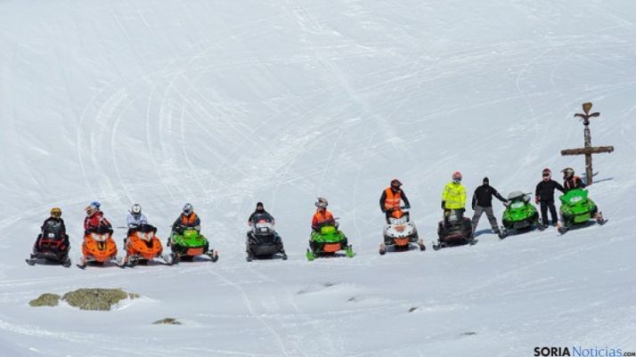 Miembros de la agrupación./H. de Covaleda