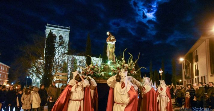 Vía Crucis de la Cofradía de la Flagelación del Señor. /Ana Isla