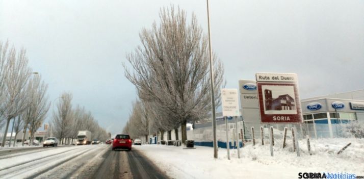 La nevada ha cubierto de blanco toda la ciudad. / SN