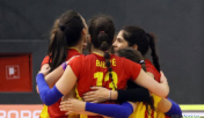 La selección femenina junior, cerca de ganar a Croacia.