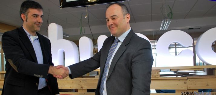 Fernando Rubio (izda.) y Santiago Molina este martes en El Hueco.  / SN