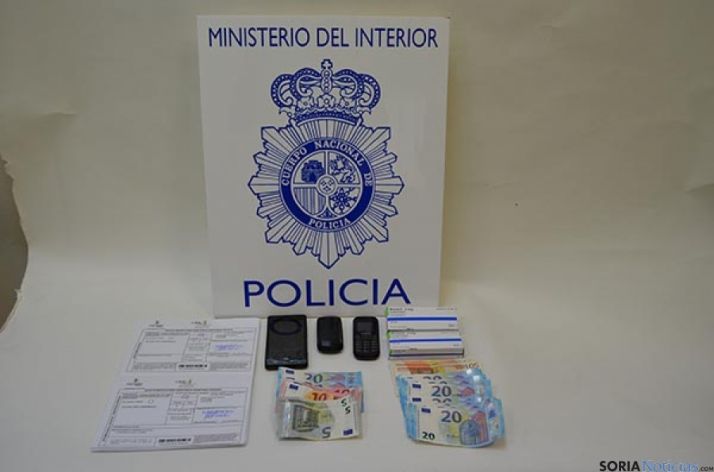 El hombre estafaba con recetas falsas a farmacías.