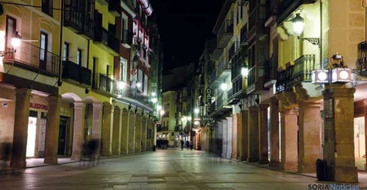 El Collado, en la capital, en una imagen nocturna. / SN